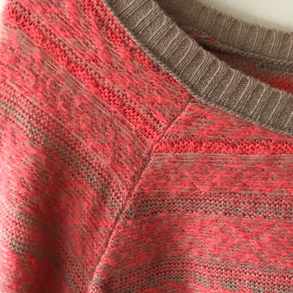 Soft knit sweater - Picture 2 of 3